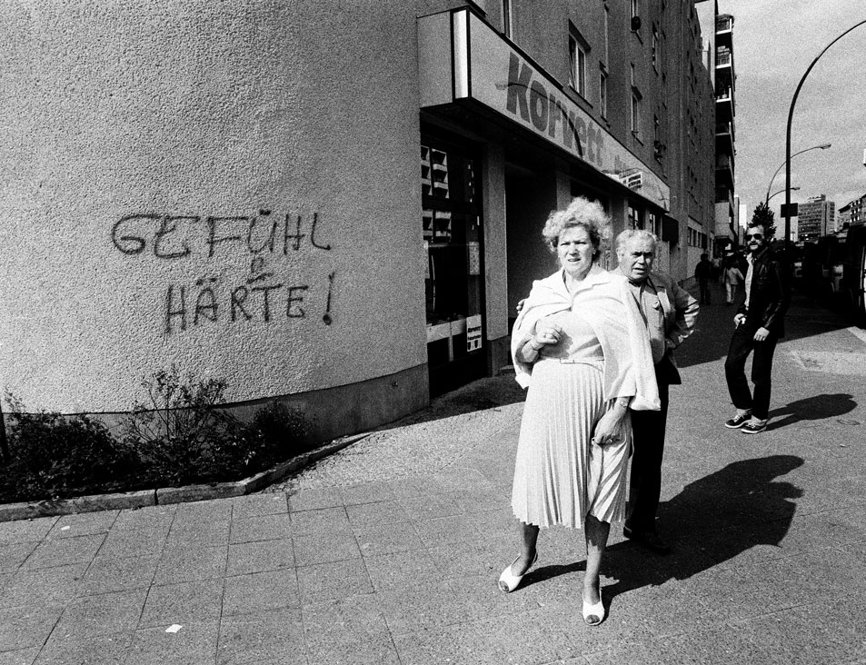 Gefühl und Härte Berlin 1981  Street Photography Berlin, wild eighty, Feeling and Hardness Die Wilden Achtziger Jahre West-Berlin  80 iger