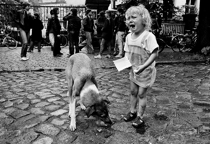 West-Berlin ,1981 by Christian Schulz  Streetphotography Berlin, West Berlin Fotografen, die wilden achtziger